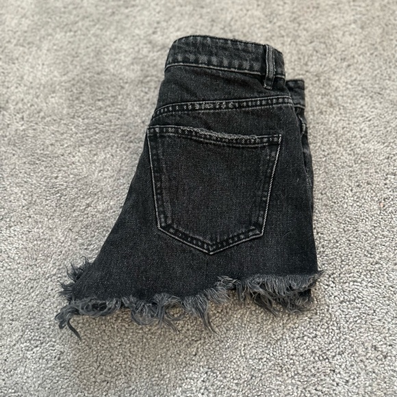 ZARA TRF Black Shorts size 24 - Picture 4 of 4